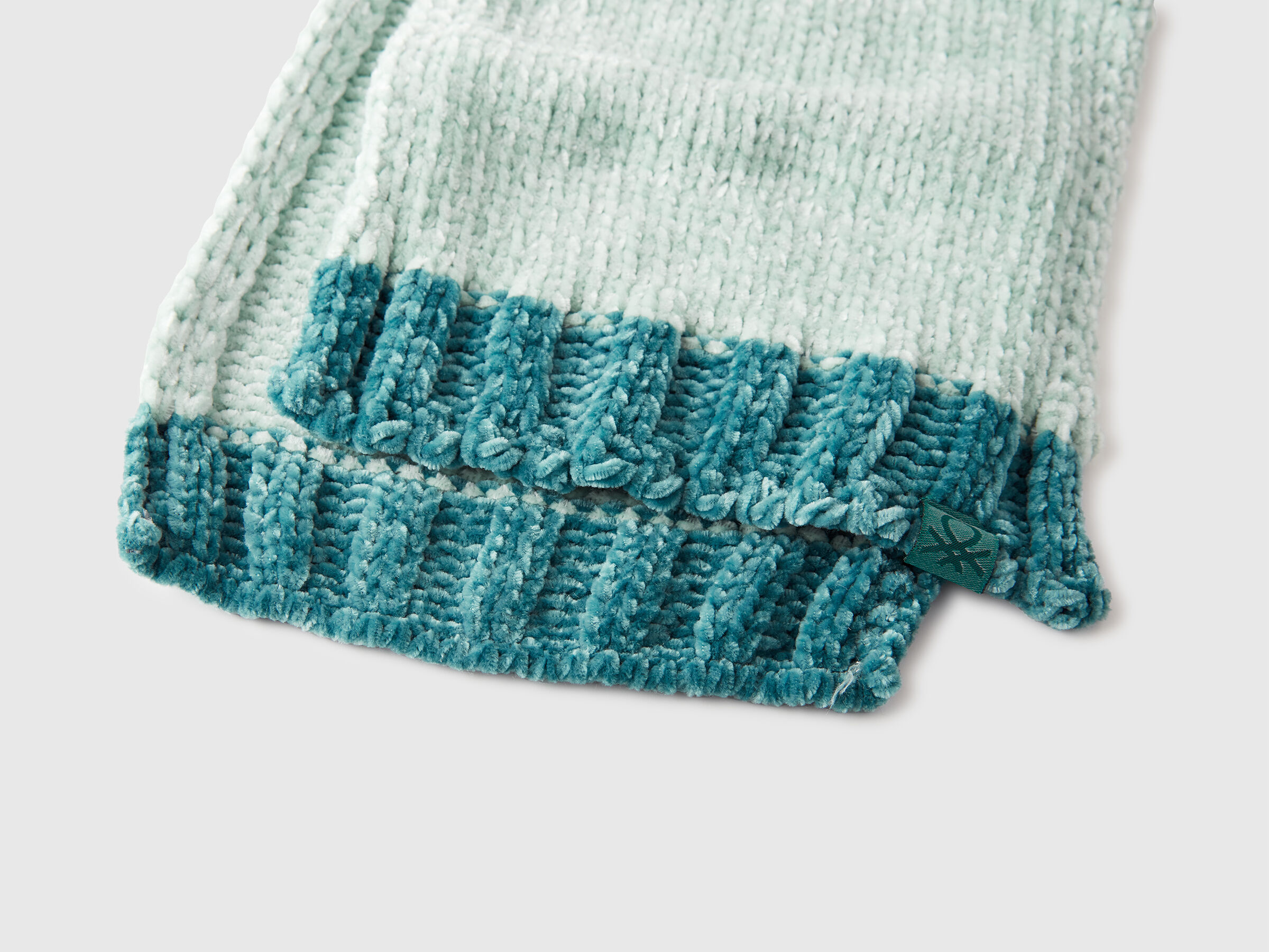 SCARF Junior Boy image number 3